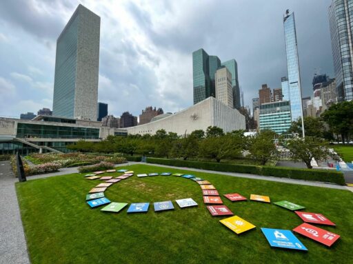 17 SDGs’ THIRD PARADISE – Il Terzo Paradiso dei 17 Obiettivi di Sviluppo Sostenibile dell’Agenda 2030 delle Nazioni Unite.